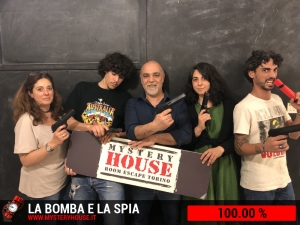 escape room mystery house torino La Bomba e la Spia