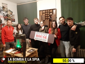 escape room mystery house torino La Bomba e la Spia