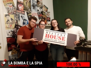 escape room mystery house torino La Bomba e la Spia