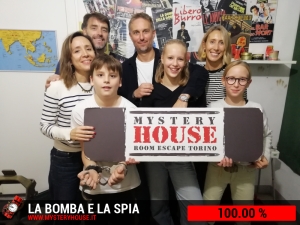 escape room mystery house torino La Bomba e la Spia