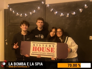 escape room mystery house torino La Bomba e la Spia