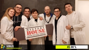 escape room mystery house torino Virus 404