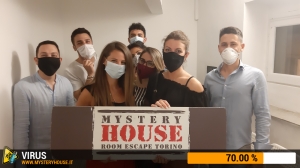 escape room mystery house torino Virus 404