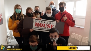 escape room mystery house torino Virus 404