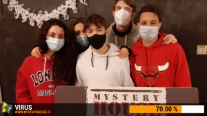 escape room mystery house torino Virus 404