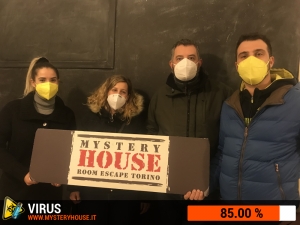 escape room mystery house torino Virus 404