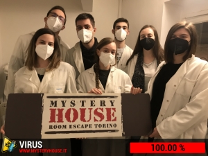 escape room mystery house torino Virus 404