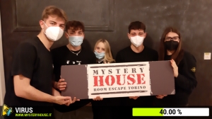 escape room mystery house torino Virus 404