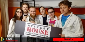 escape room mystery house torino Virus 404