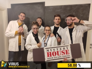 escape room mystery house torino Virus 404