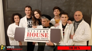 escape room mystery house torino Virus 404