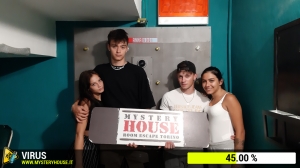 escape room mystery house torino Virus 404