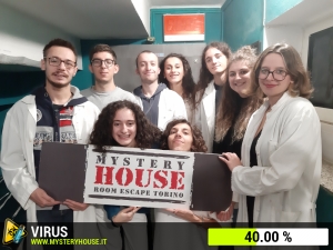 escape room mystery house torino Virus 404