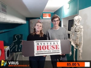 escape room mystery house torino Virus 404