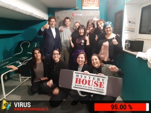 escape room mystery house torino Virus 404