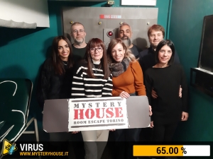 escape room mystery house torino Virus 404