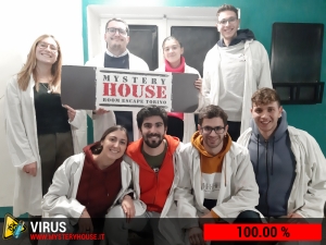 escape room mystery house torino Virus 404