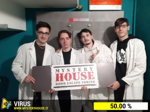 escape room mystery house torino Virus 404