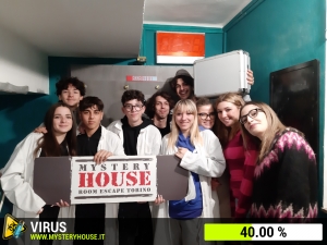 escape room mystery house torino Virus 404