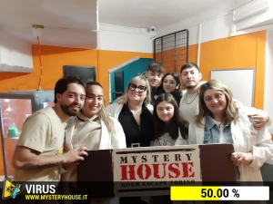 escape room mystery house torino Virus 404