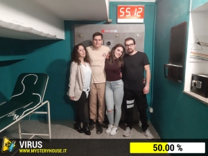 escape room mystery house torino Virus 404