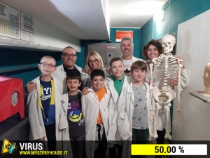 escape room mystery house torino Virus 404