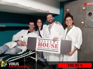 escape room mystery house torino Virus 404