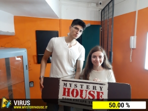 escape room mystery house torino Virus 404