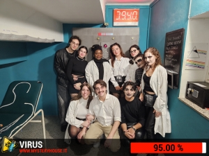 escape room mystery house torino Virus 404