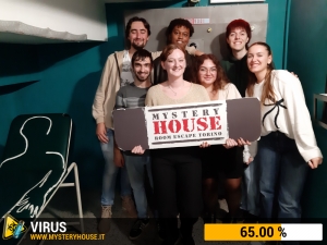 escape room mystery house torino Virus 404