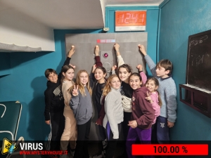 escape room mystery house torino Virus 404