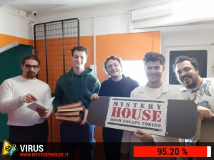 escape room mystery house torino Virus 404