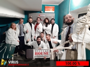 escape room mystery house torino Virus 404