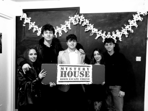 escape room mystery house torino 2D il collezionista