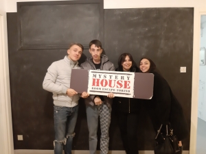 escape room mystery house torino 2D il collezionista