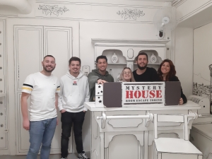 escape room mystery house torino 2D il collezionista