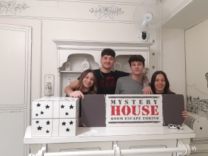 escape room mystery house torino 2D il collezionista