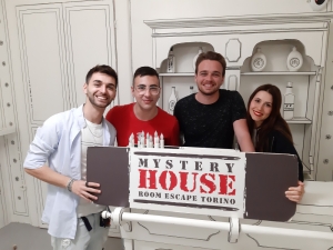 escape room mystery house torino 2D il collezionista