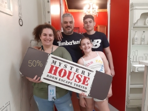 escape room mystery house torino 2D il collezionista