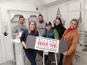 escape room mystery house torino 2D il collezionista