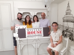 escape room mystery house torino 2D il collezionista