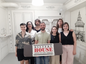 escape room mystery house torino 2D il collezionista