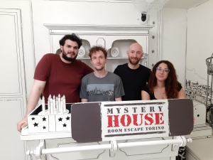 escape room mystery house torino 2D il collezionista