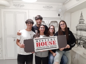 escape room mystery house torino 2D il collezionista