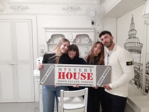 escape room mystery house torino 2D il collezionista