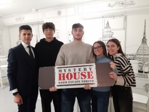 escape room mystery house torino 2D il collezionista