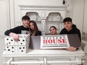 escape room mystery house torino 2D il collezionista